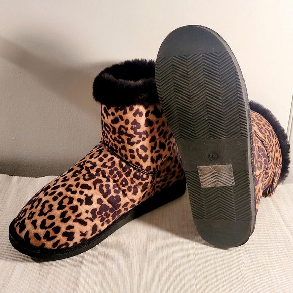 Torrid ankle booties cheetah print size 11ww - Picture 7 of 12